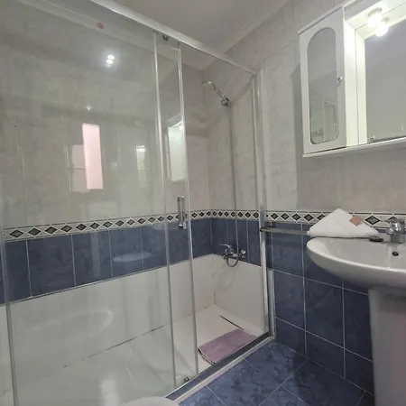 656a En By R2r Consulting Apartment