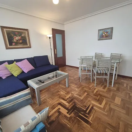 656a En By R2r Consulting Apartment Oviédo